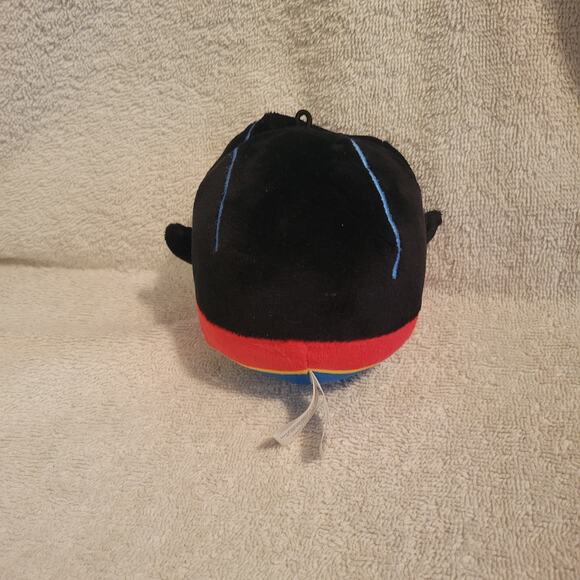 Fluffballs Hallmark Wonder Woman DC Comics Round Stuffed Plush Ball - Picture 3 of 4